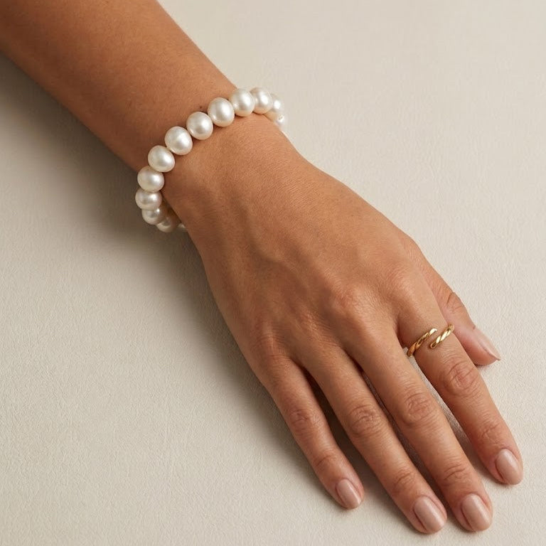 Golden Mariner Clasp Pearl Bracelet