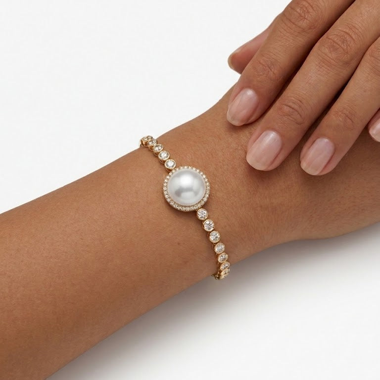 Pearl and Bezel-Set Diamond Gold Bracelet